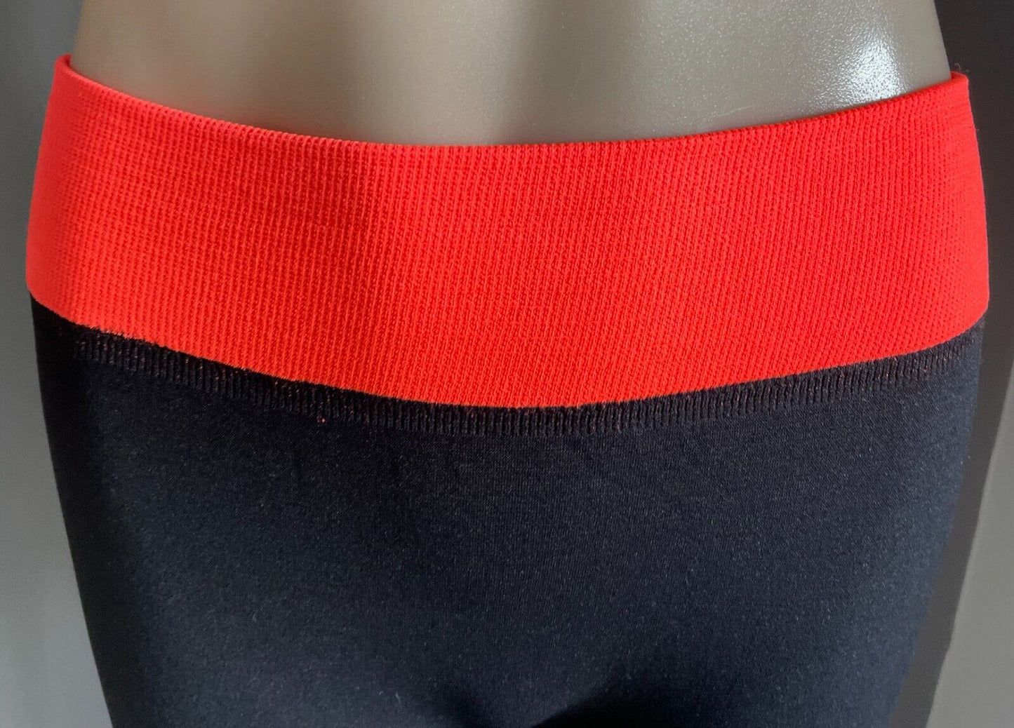 Leggings SPORTS Black & Neon Orange Trim Seamless Stretch Long Sz 12 NEW Active