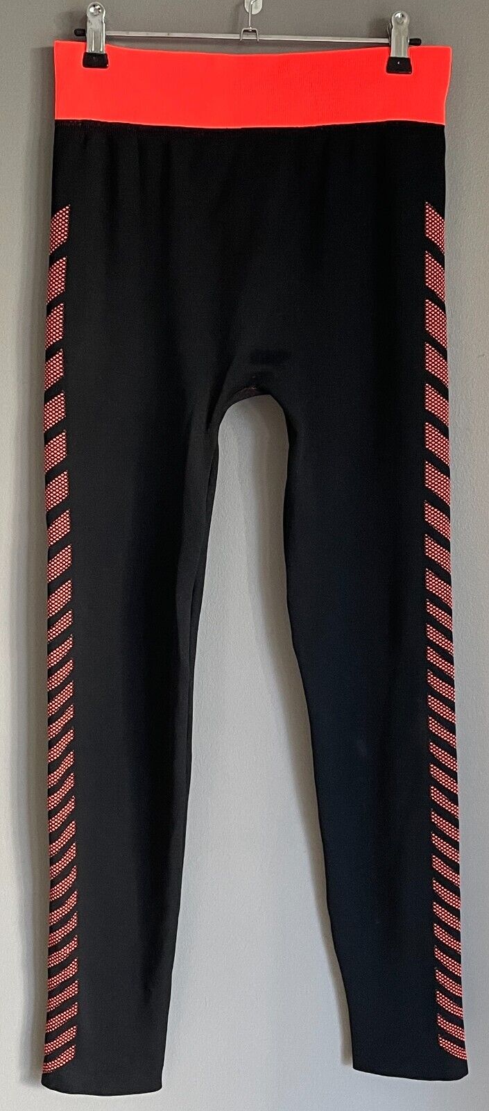 Leggings SPORTS Black & Neon Orange Trim Seamless Stretch Long Sz 12 NEW Active