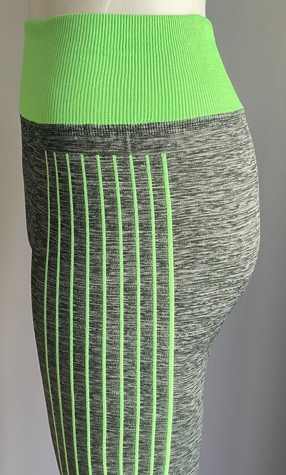 Leggings SPORTS Grey Marl Neon Green Trim Seamless Stretch Full Length Sz 8 NEW
