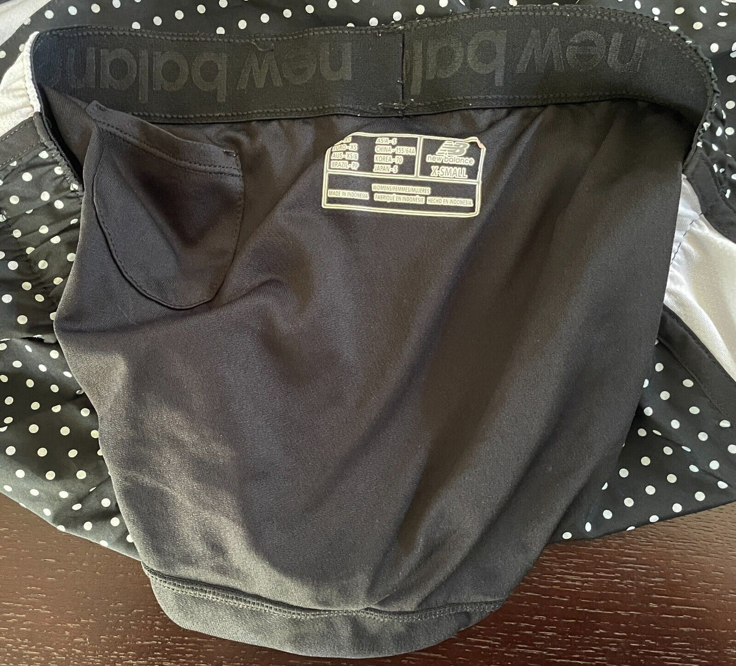NEW BALANCE Running Shorts Black & White Polka Dot Elastic Waist Sz XS 8 NEW