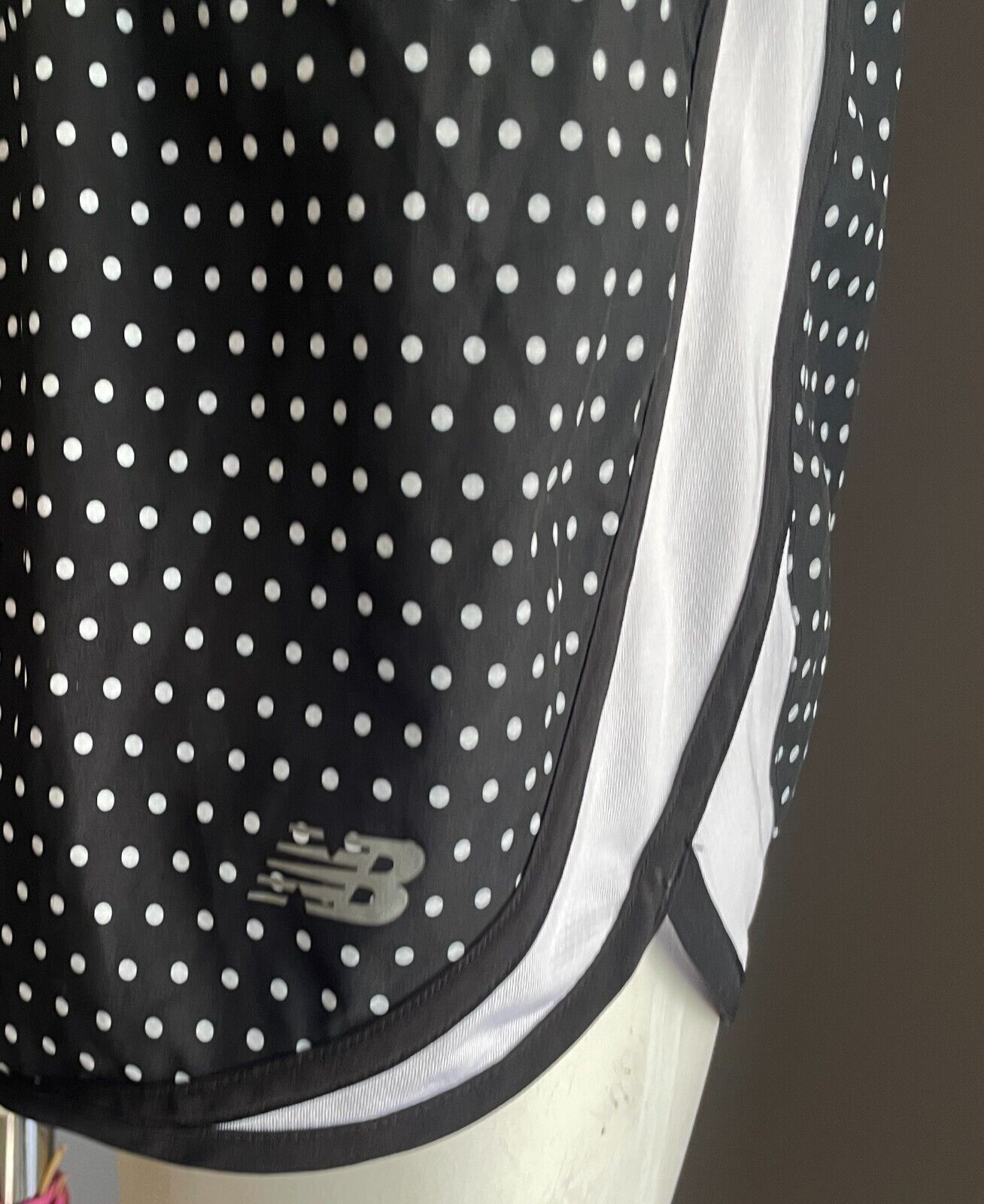 NEW BALANCE Running Shorts Black & White Polka Dot Elastic Waist Sz XS 8 NEW