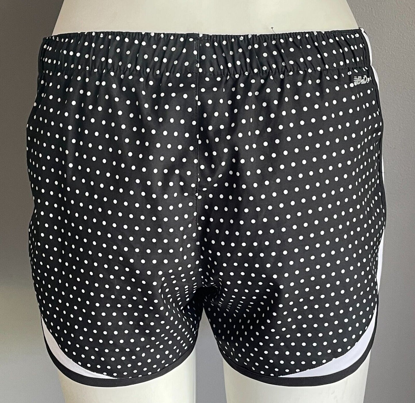 NEW BALANCE Running Shorts Black & White Polka Dot Elastic Waist Sz XS 8 NEW