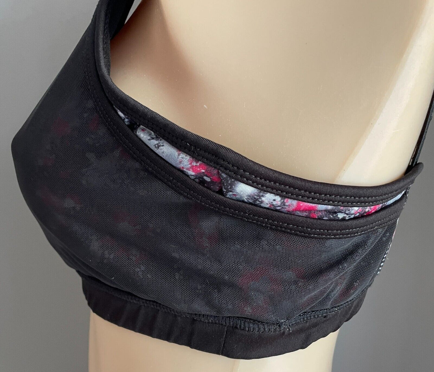 VASANA YOGA Sports Bra Crop Top Racer Back Mesh Net Over Galaxy Print Size L 10