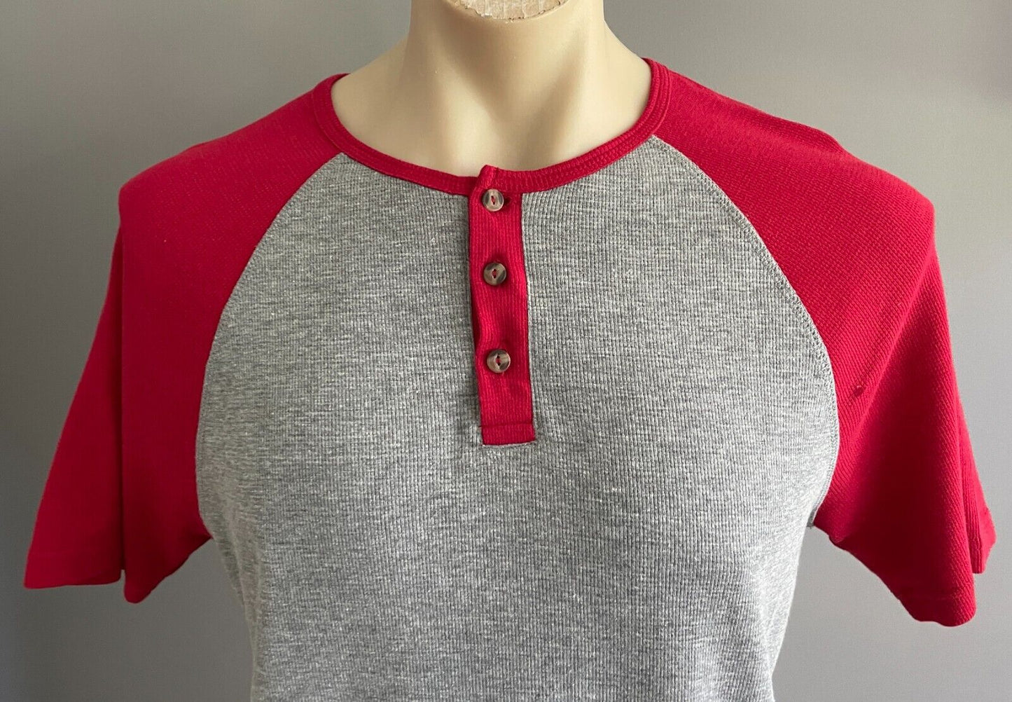 Mens B COLLECTION T Shirt Red & Grey Waffle Fabric Henley Short Sleeve Tee Sz S