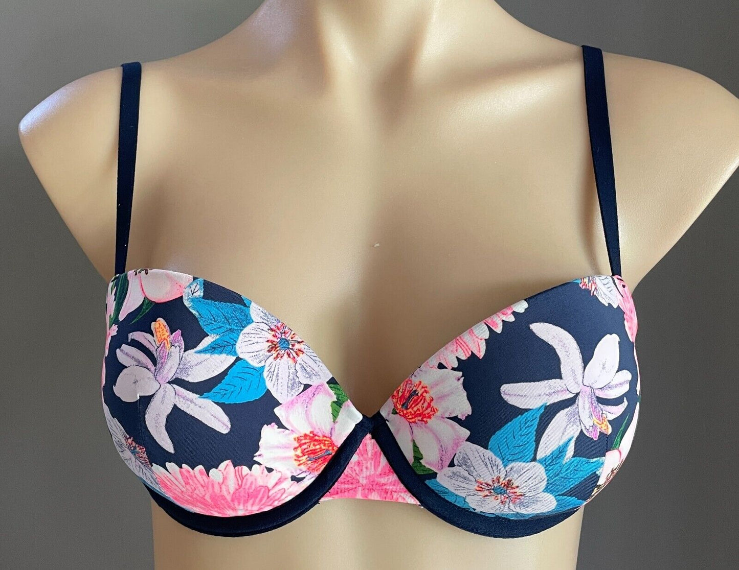 BONDS Navy Floral Underwire T-Shirt Bra Bonds Logo Band Adjustable Straps Sz 14B
