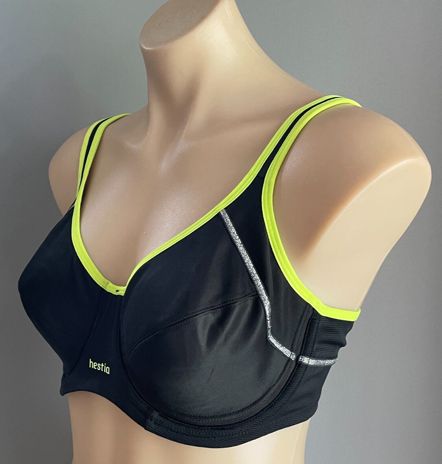 HESTIA "Energize" Bra 16C Black Underwire Sports Bra Neon and Silver Trim 16 C