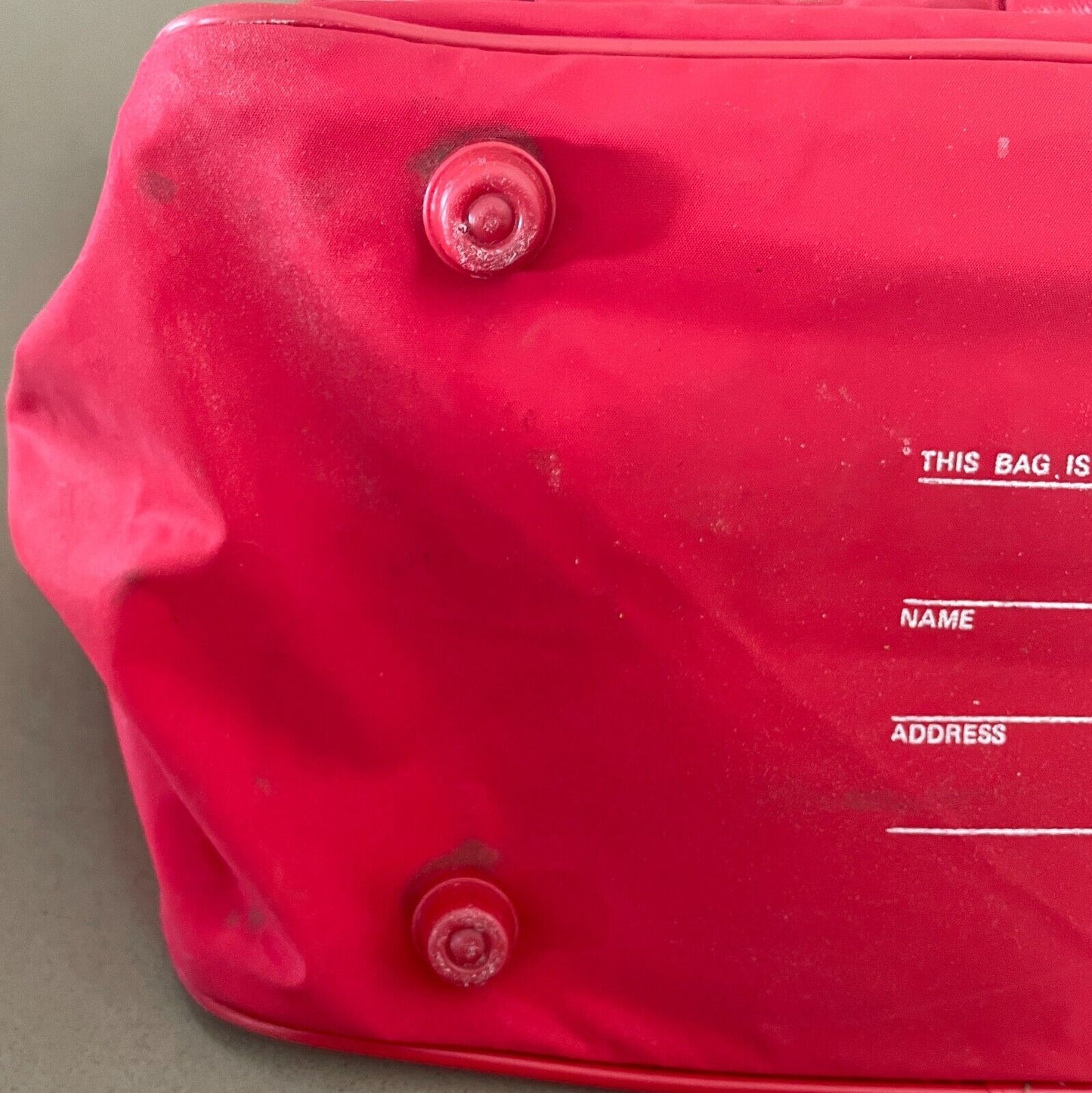 Vintage GLOBUS HOLIDAYS Red & White Trim PVC Carry On/Travel Double Bag Handles