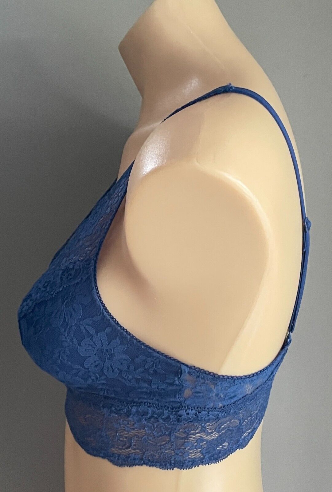 SOMA Blue Lace Plunge Adjustable Straps Bralette Wireless Size 32 AU 10 Bra