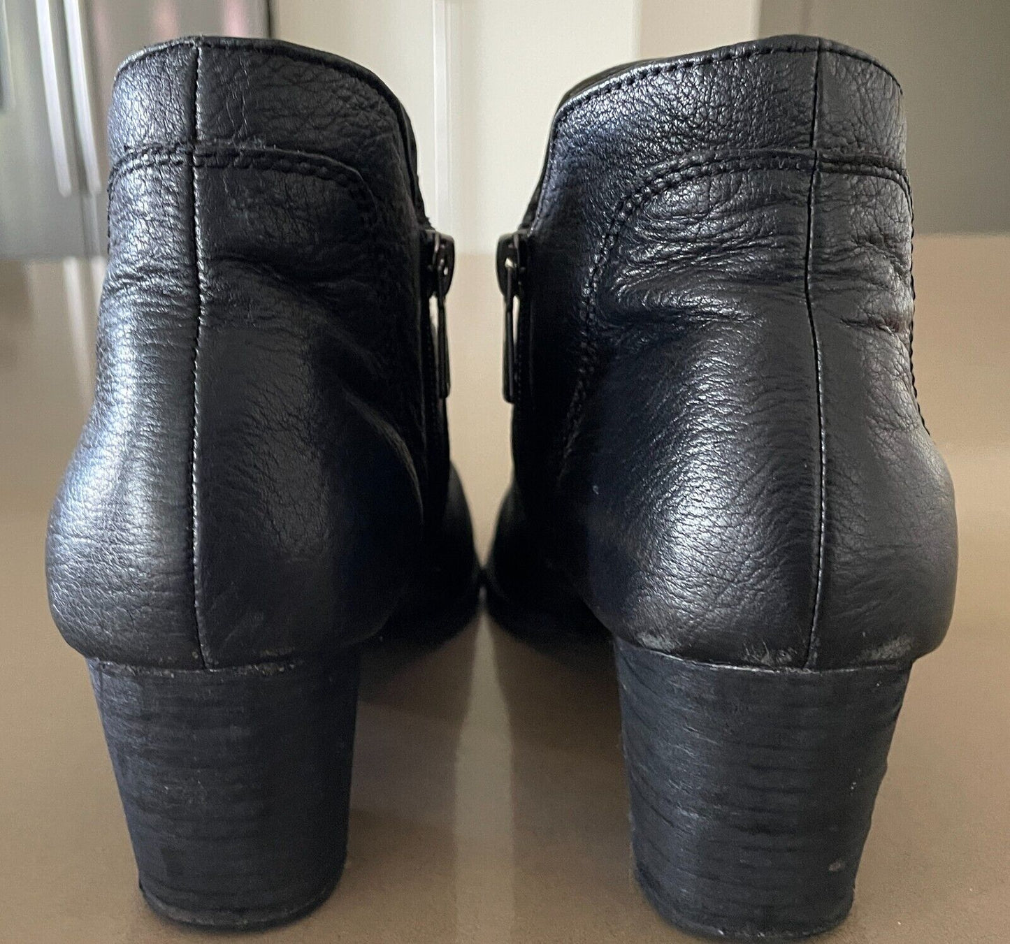 Ladies HUSH PUPPIES "Vonn" Ankle Boots Black Leather Almond Toe Block Heel Sz 8