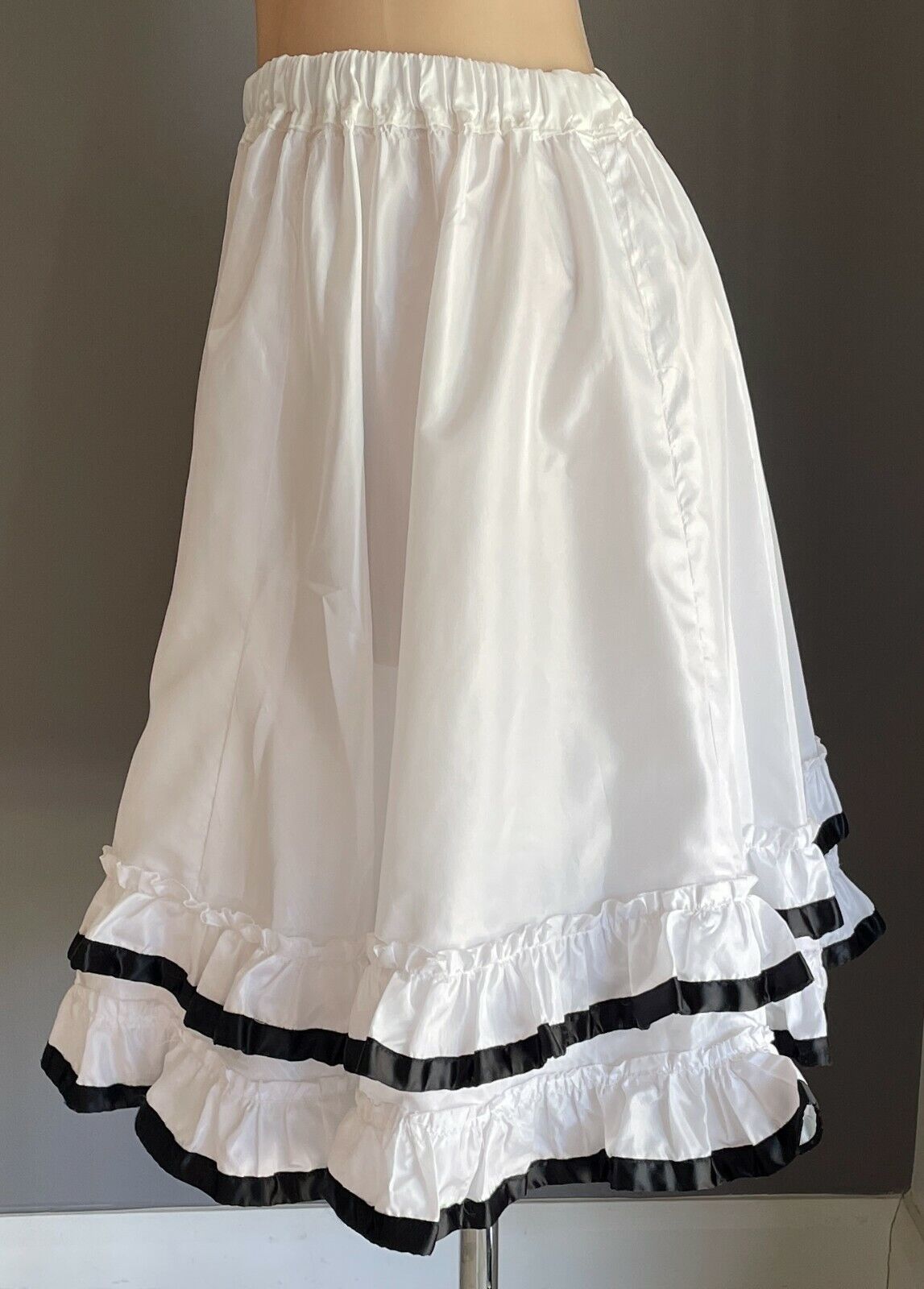 Rockabilly Petticoat Skirt White Satin Taffeta Elastic Waist Ruffle Trim Size 14