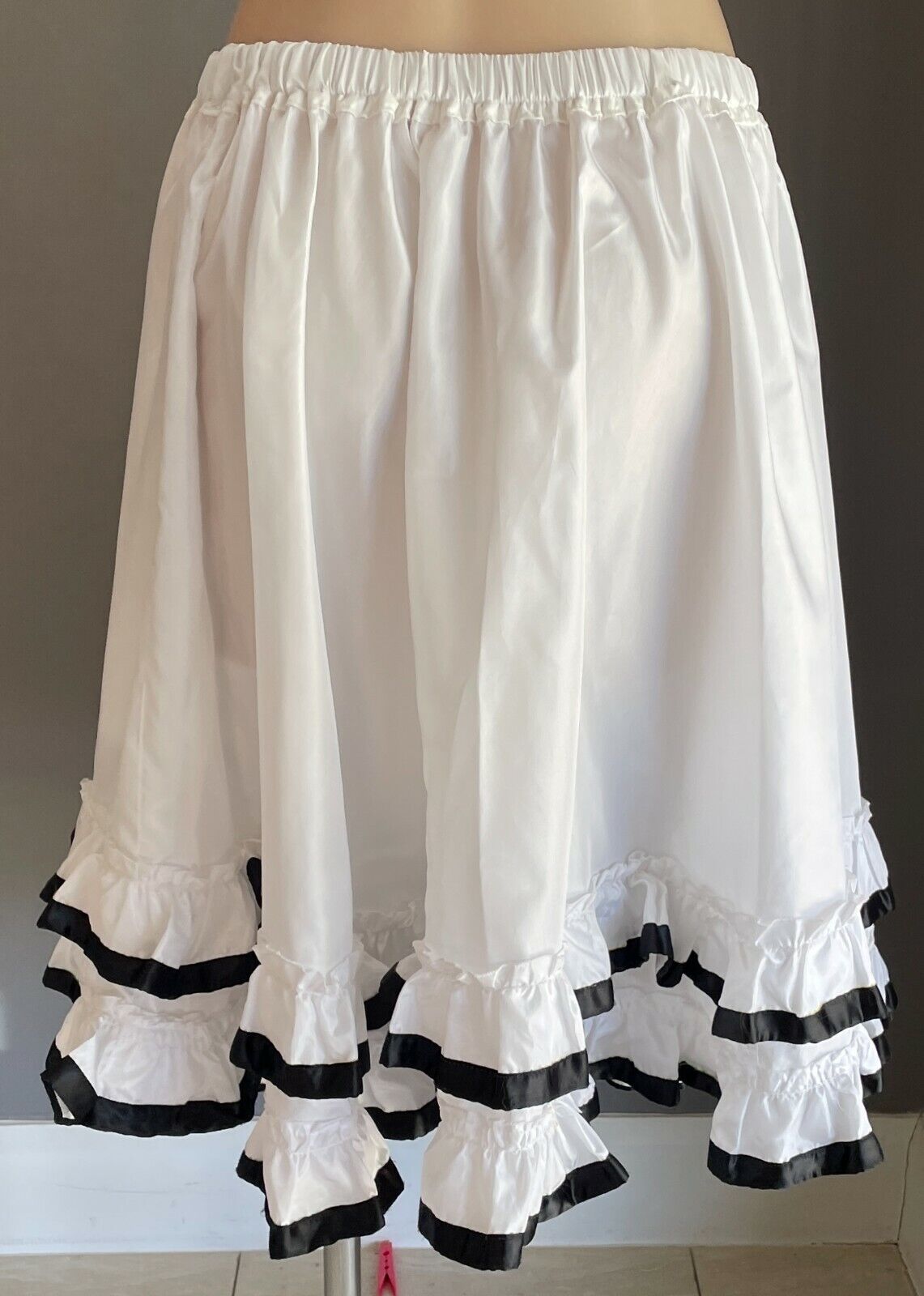 Rockabilly Petticoat Skirt White Satin Taffeta Elastic Waist Ruffle Trim Size 14