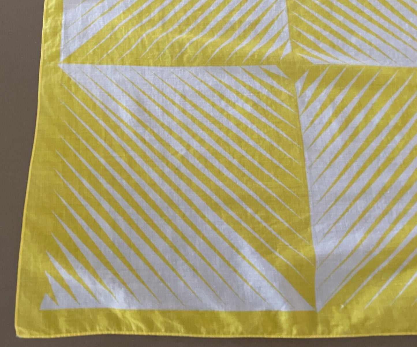 BANDANA HEAD SCARF Yellow & White Cotton Geo Print Head Wrap 54 x 54cm NEW