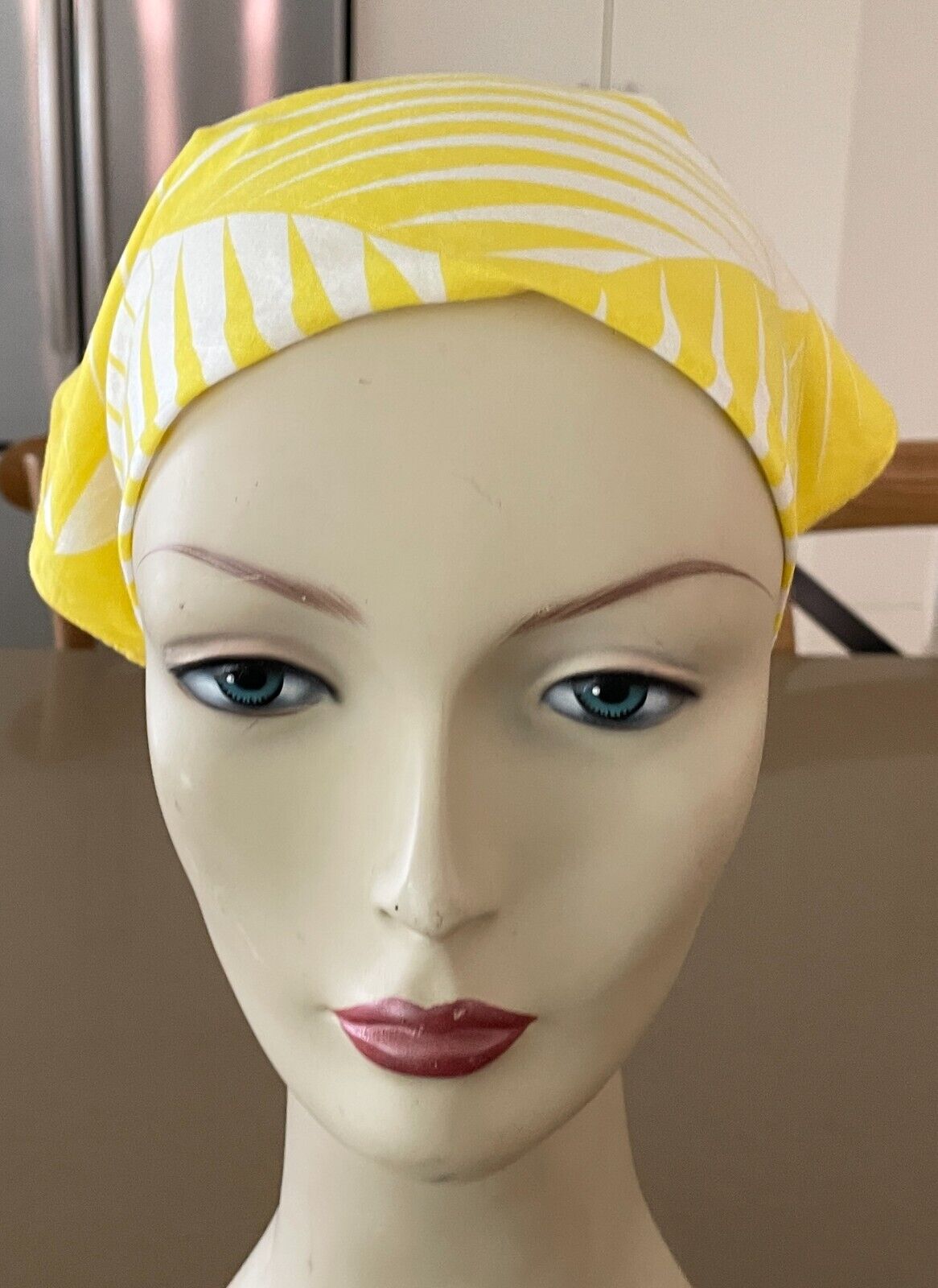 BANDANA HEAD SCARF Yellow & White Cotton Geo Print Head Wrap 54 x 54cm NEW