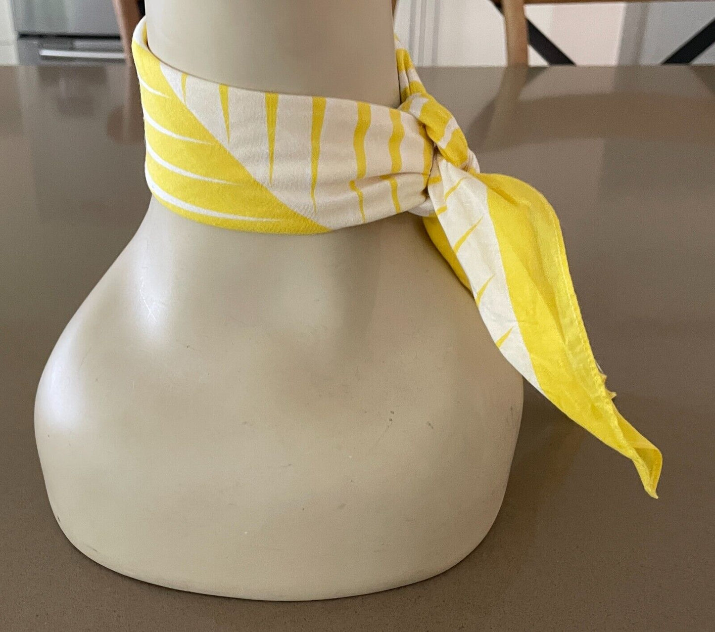 BANDANA HEAD SCARF Yellow & White Cotton Geo Print Head Wrap 54 x 54cm NEW