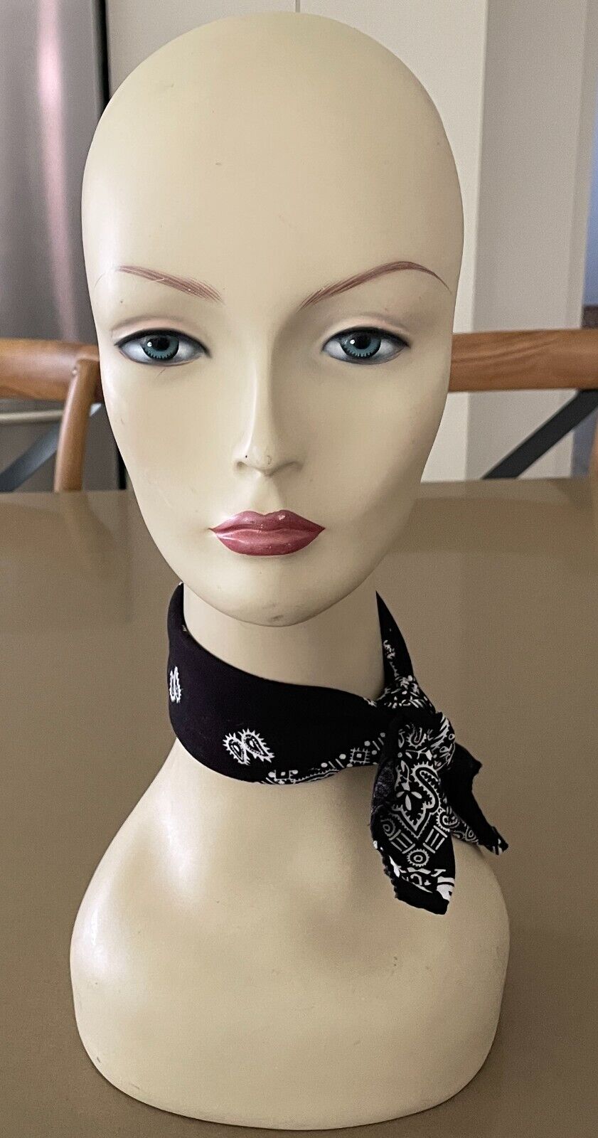 Bandana HEAD SCARF Black & White Paisley Print Neck Wrap  47cm Square NEW