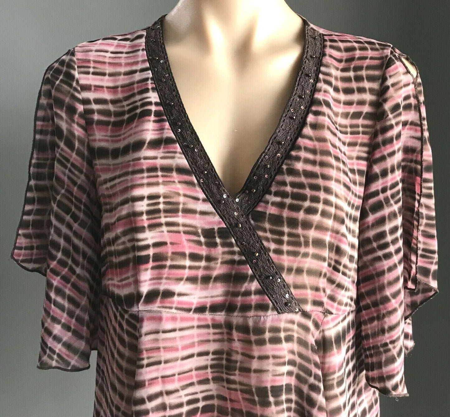 HOT OPTIONS Ladies Top Brown Pink Tie Dye Asymmetric Hem Flutter Sleeve Size 14