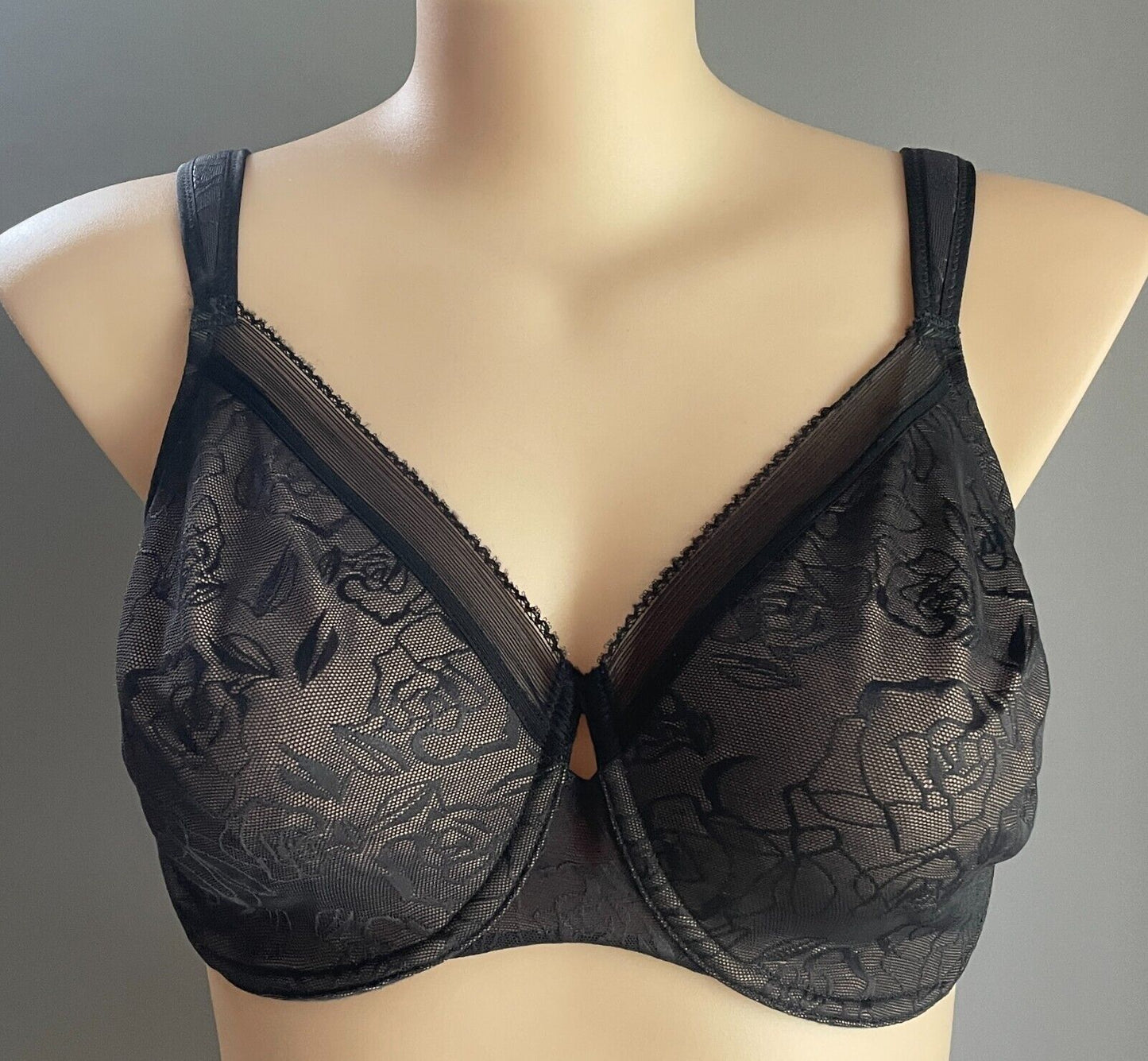 TRIUMPH Bra 18DD Underwire Black Lace Beige Sculpting Sensation Minimiser 18DD