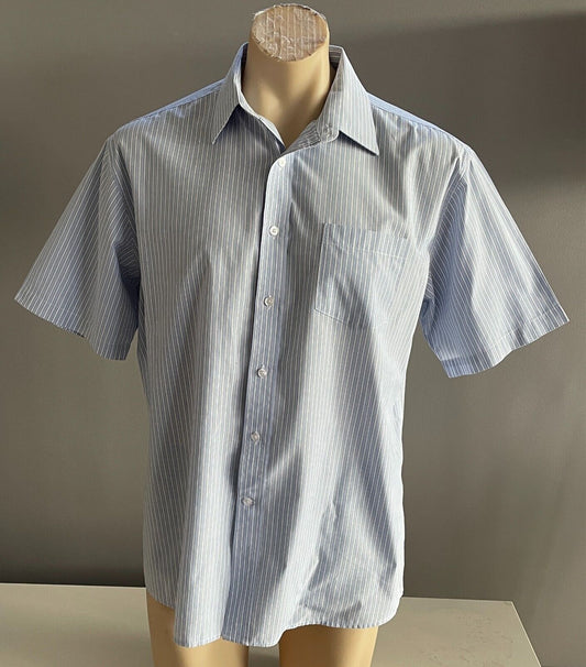 TARGET Shirt Blue & White Stripe Mens Size 42 Regular Fit Short Sleeves