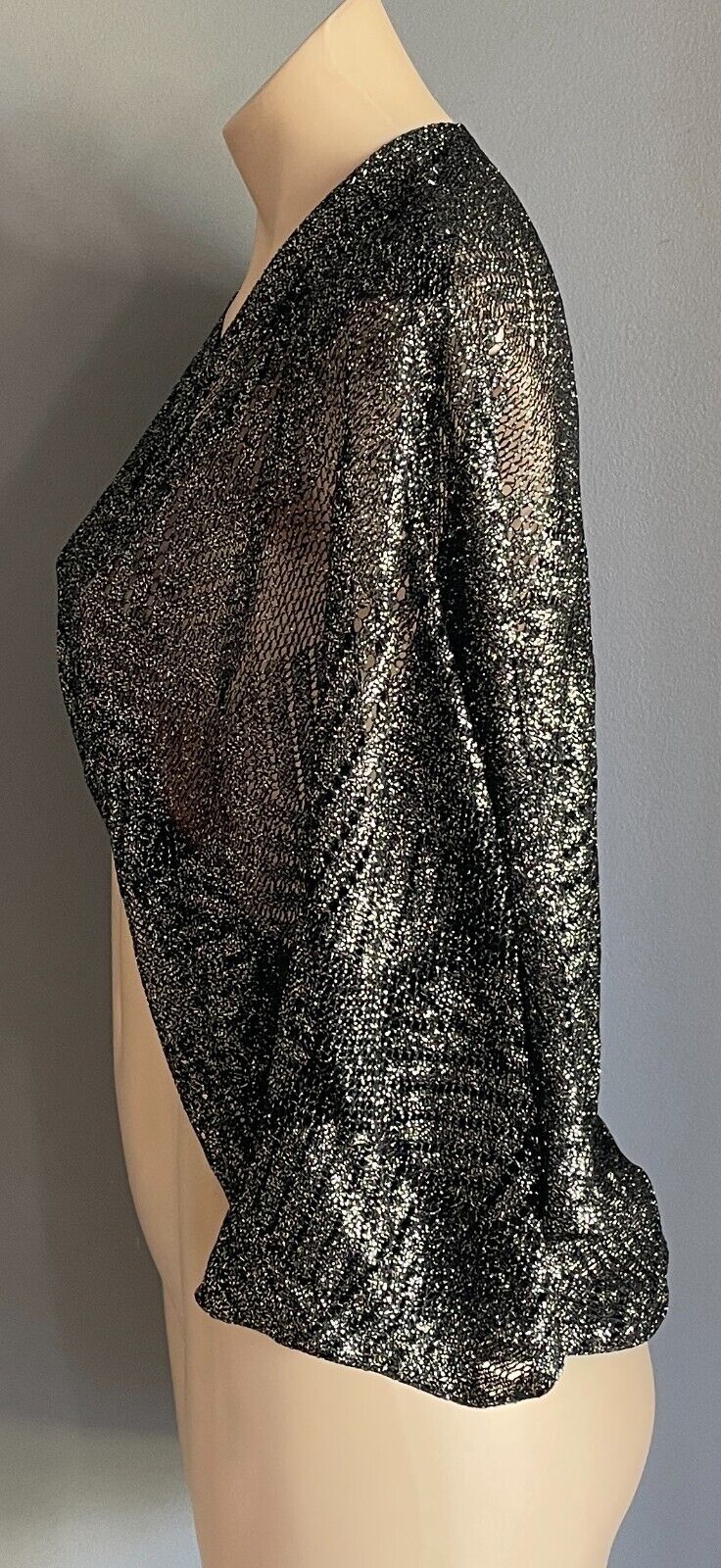 Bolero Black and Gold Metallic Thread Knit Dolman Lightweight Shrug Size 10 12
