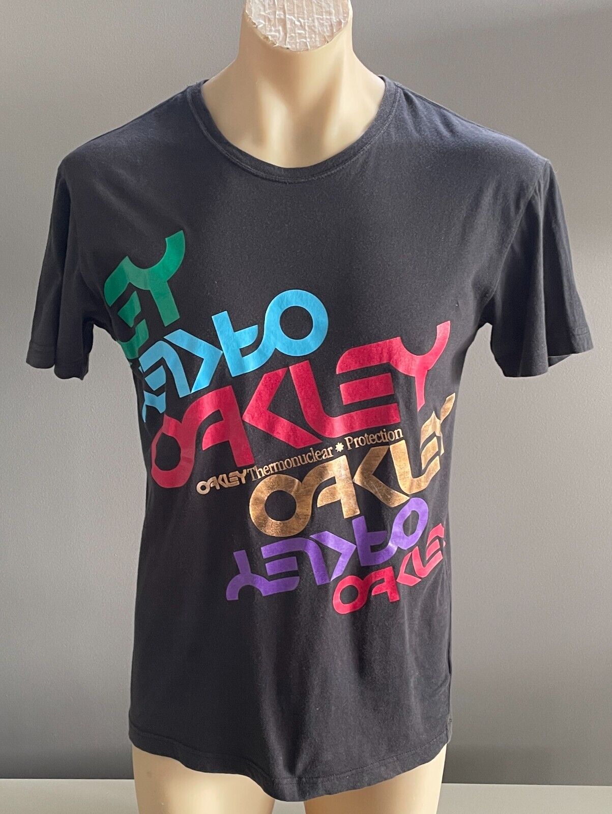 OAKLEY  T-Shirt Vintage Black Thermonuclear Protection Mens  L Multicolour NEW