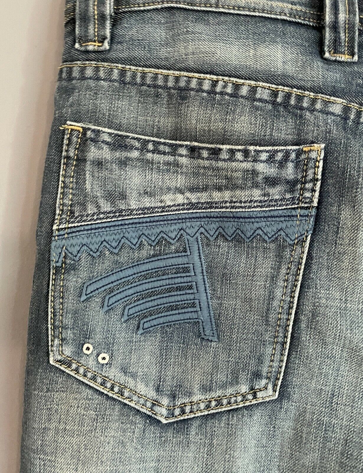 Mens DIESEL Jeans  Blue Denim Faded in Places & Distressed Hems Size 34 Vintage