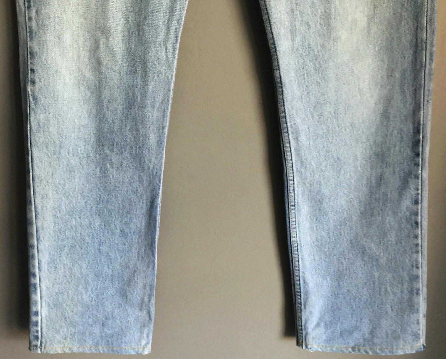 Mens Vintage ARMANI JEANS "True Blue" Faded Denim  Size 34 Lived In
