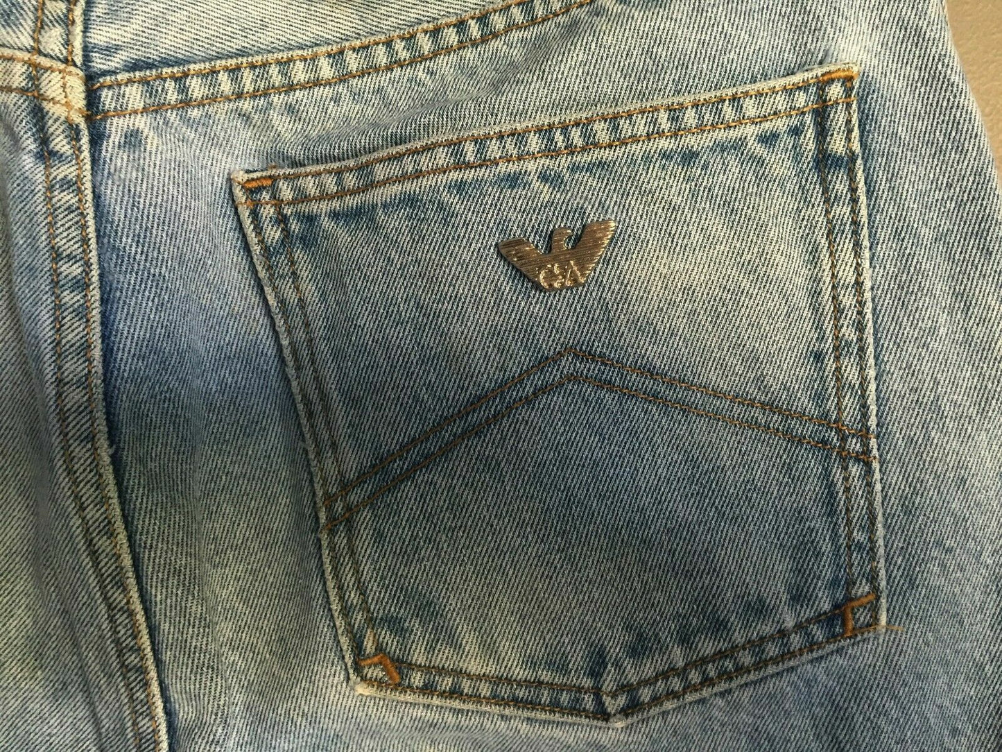 Mens Vintage ARMANI JEANS "True Blue" Faded Denim  Size 34 Lived In
