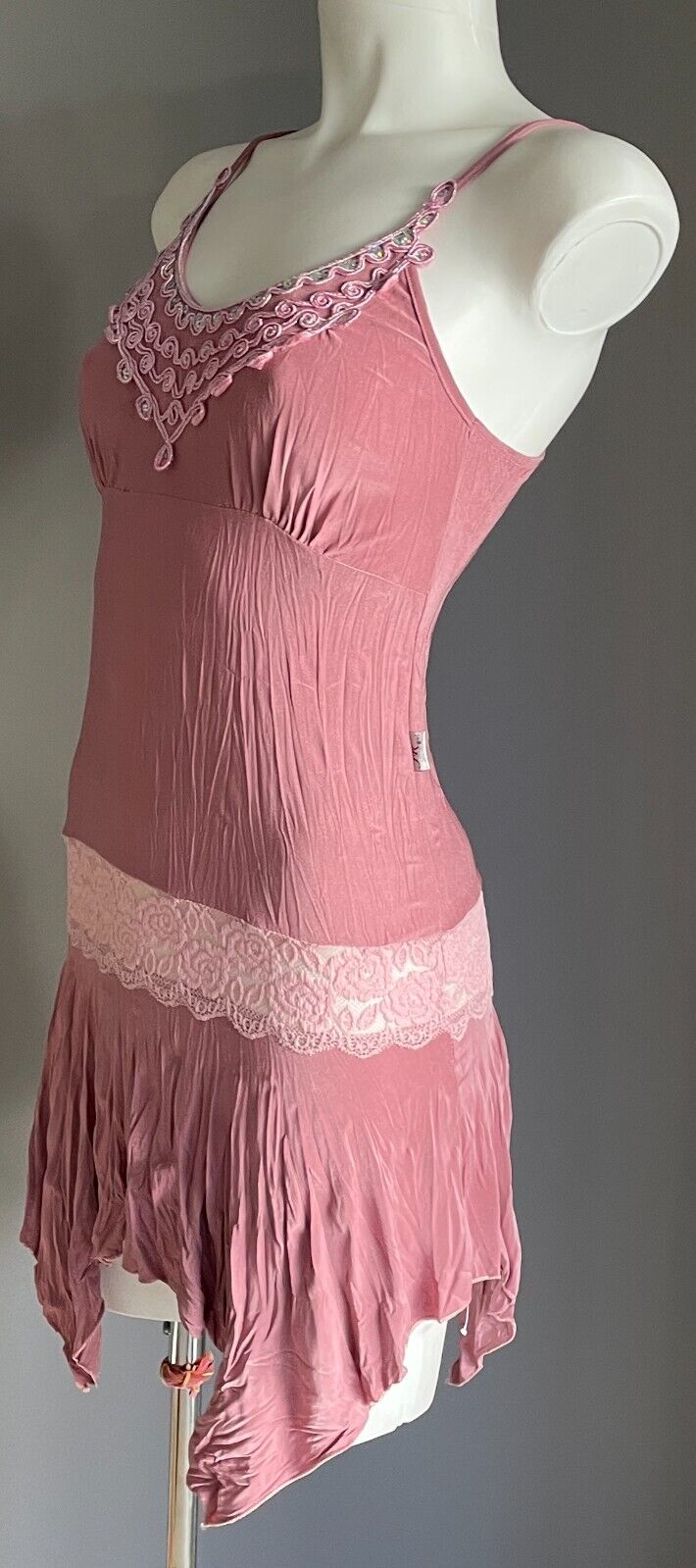 JR GIRL Top Dusty Pink Wrinkle Look Stretch Sleeveless Asymmetric Hem Size 8