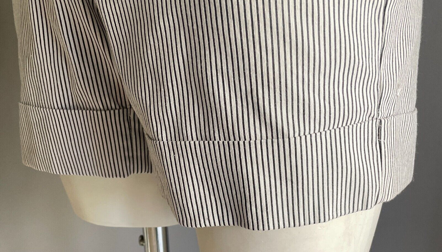 WHITE HOUSE BLACK MARKET Black & White Stripe Cuffed Leg Shorts Size 0 AU 6 8