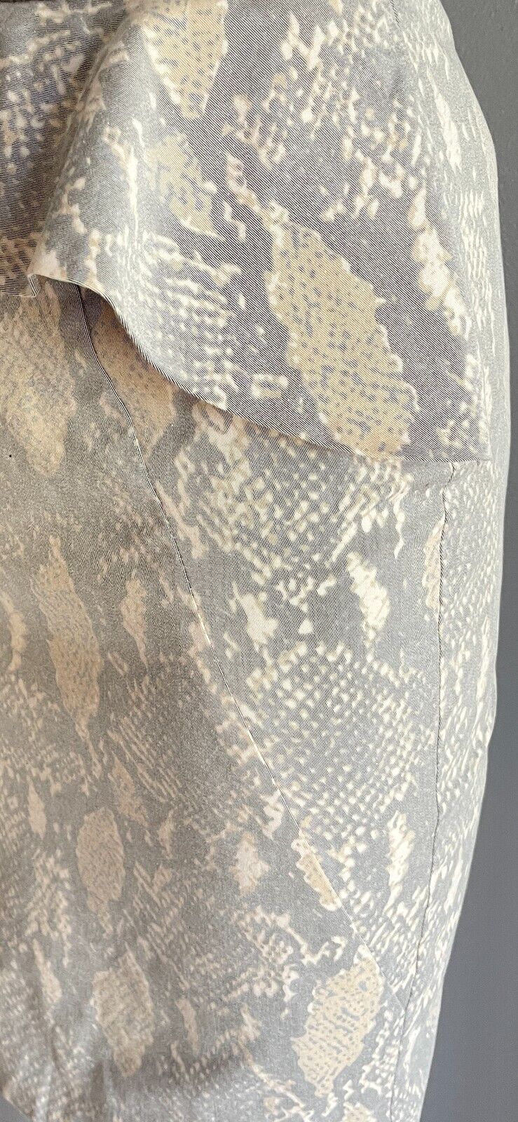 SHEIKE Straight Skirt Taupe Beige Off White Python Print Peplum Waist Size 6 8