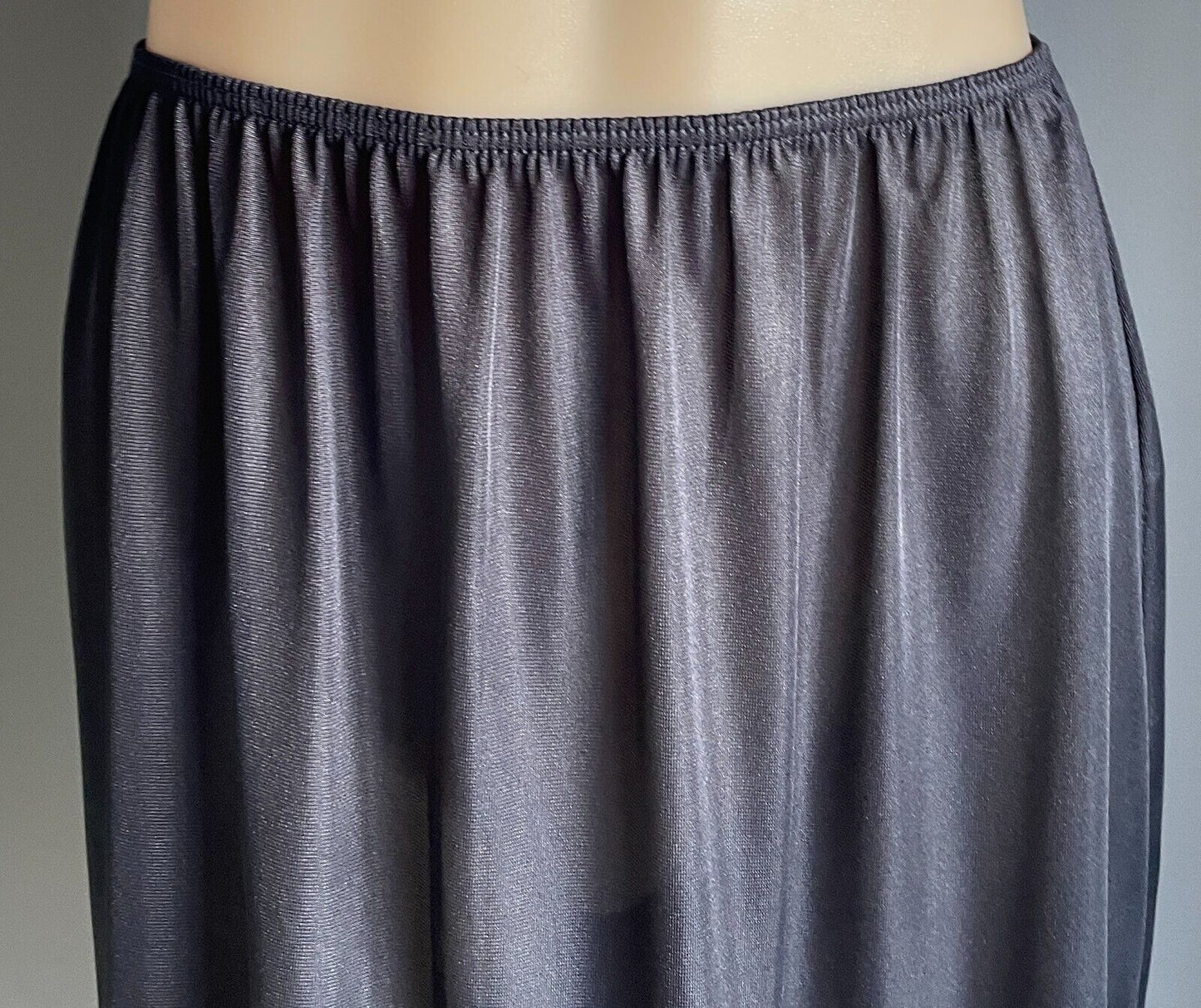 Vintage Half Slip Nylon Black 1/2 Petticoat Elastic Waist Lace Hem Size 14