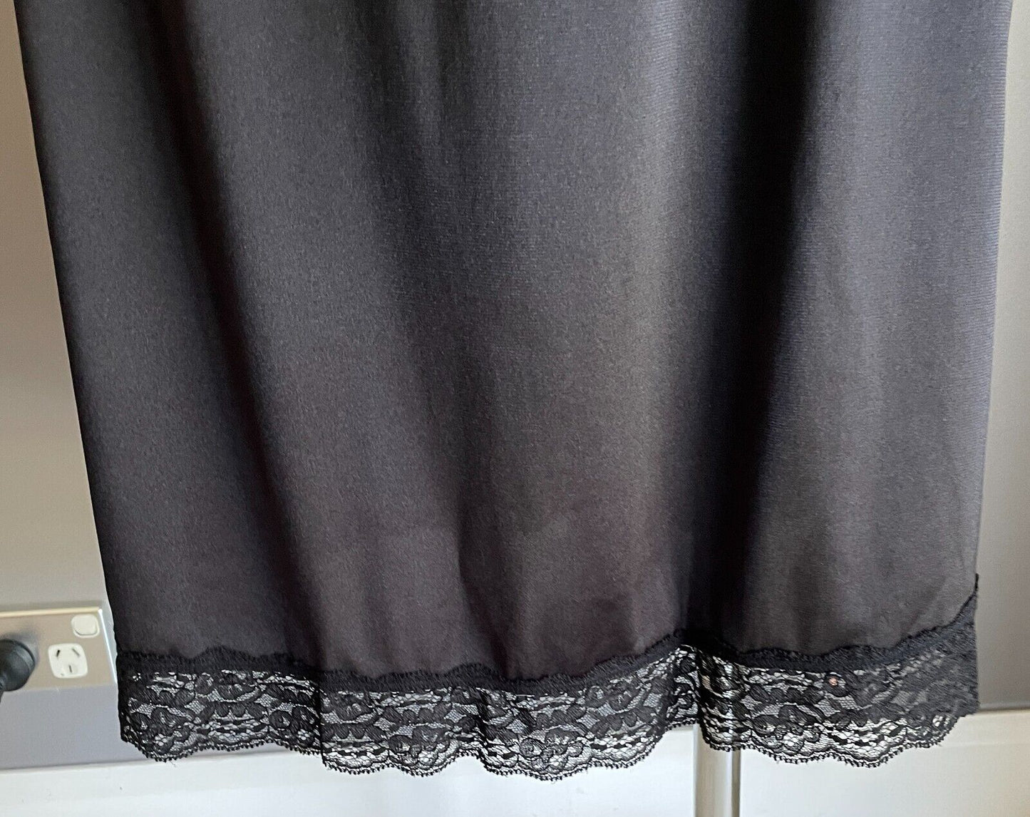 Half Slip Black Vintage Nylon 1/2 Petticoat Elastic Waist Lace Hem Size 14