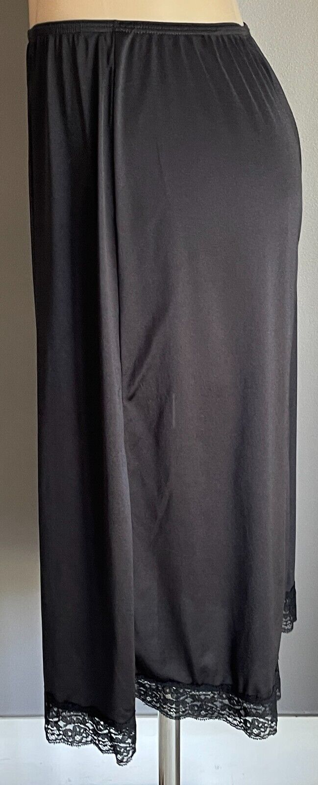 Half Slip Black Vintage Nylon 1/2 Petticoat Elastic Waist Lace Hem Size 14