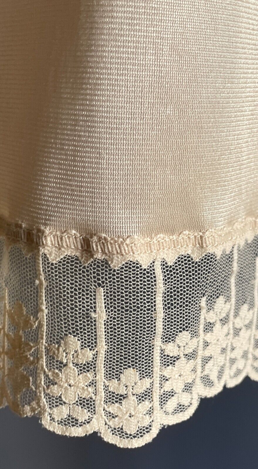 Nylon Half Slip Beige 1/2 Petticoat Elastic Waist Lace Trim Hem Sz 14 Australia