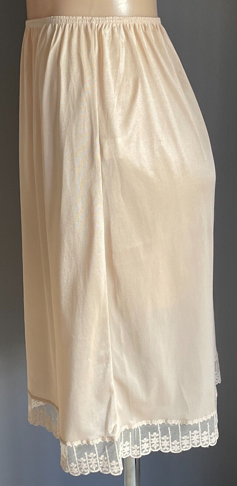 Nylon Half Slip Beige 1/2 Petticoat Elastic Waist Lace Trim Hem Sz 14 Australia