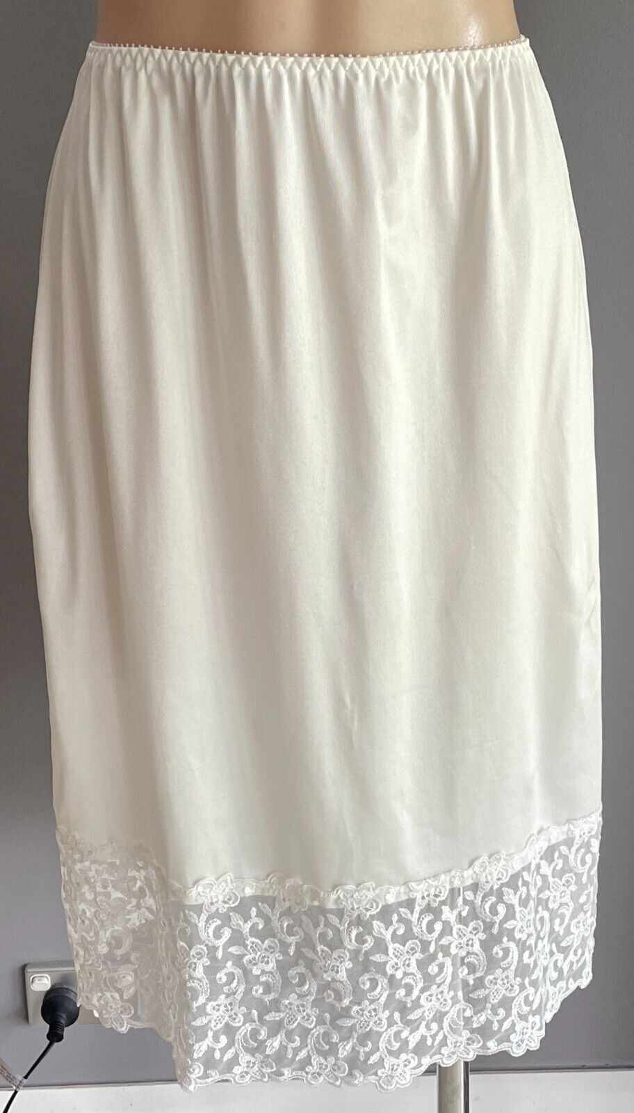 BERLEI Half Slip Off White 1/2 Petticoat Elastic Waist Lace Hem Side Slit Sz  12