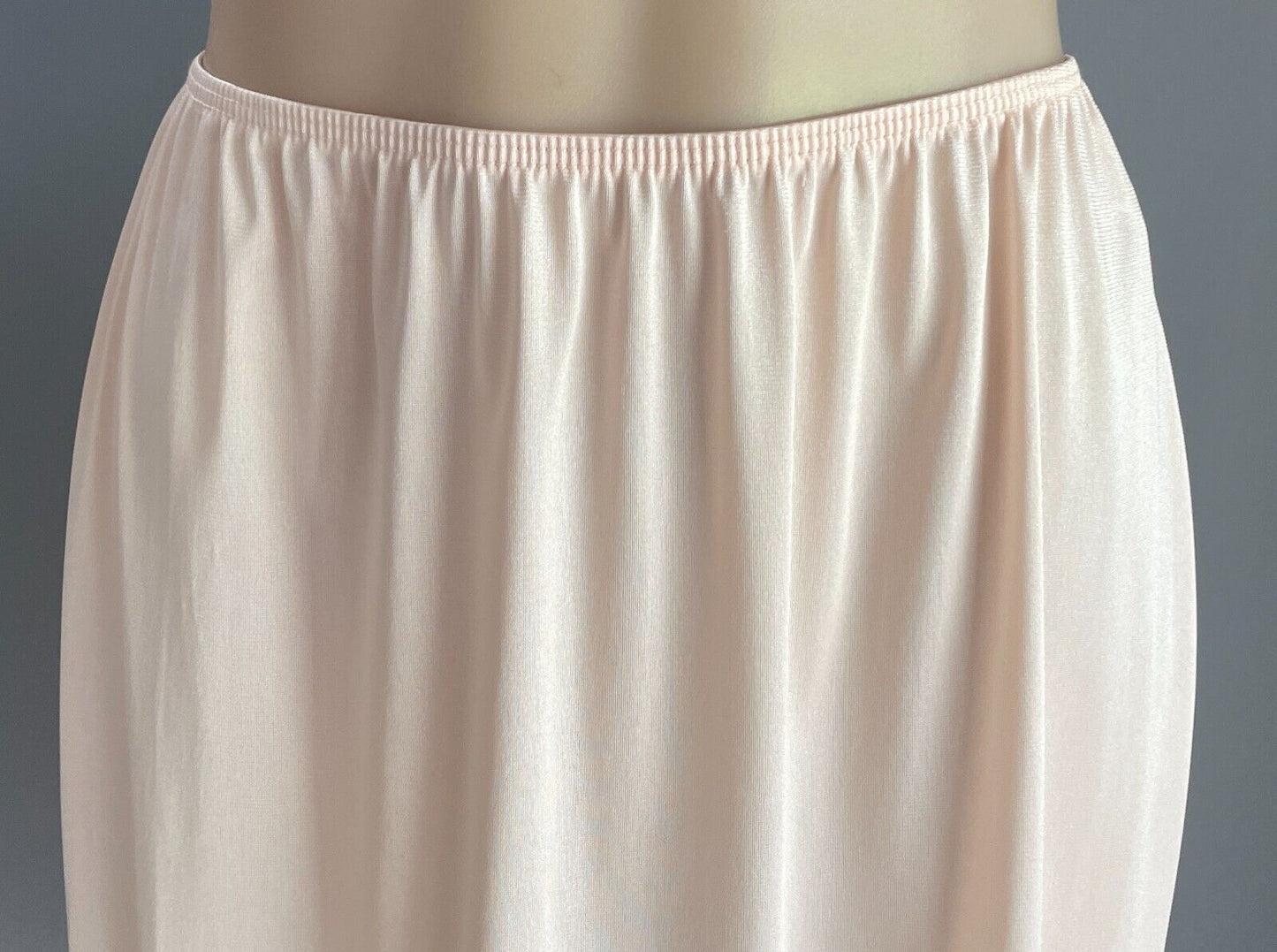 KAYSER Half Slip Petticoat Beige Elastic Waist Anti-Static Nylon Lace Hem Sze 14