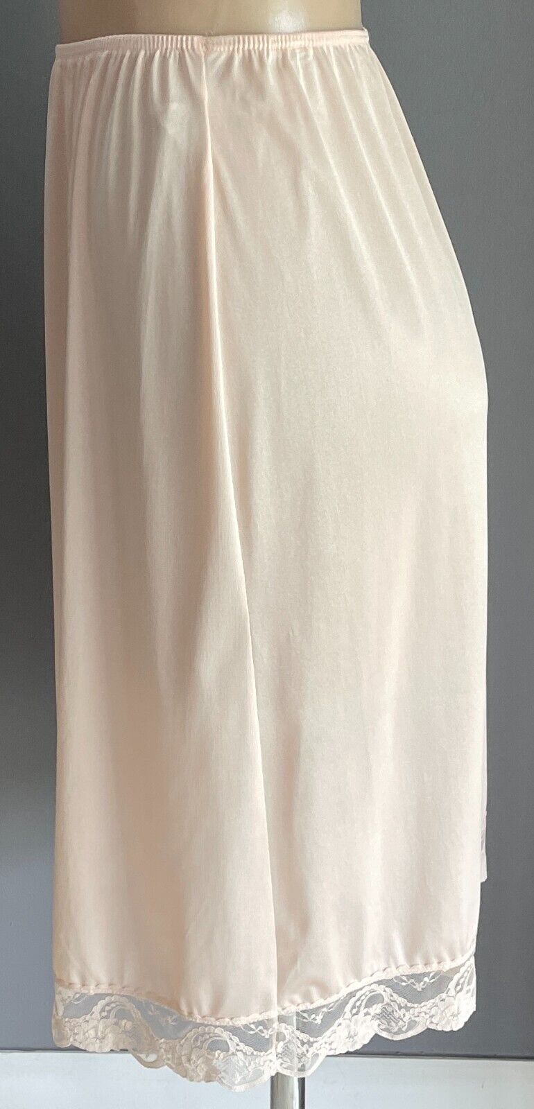 KAYSER Half Slip Petticoat Beige Elastic Waist Anti-Static Nylon Lace Hem Sze 14