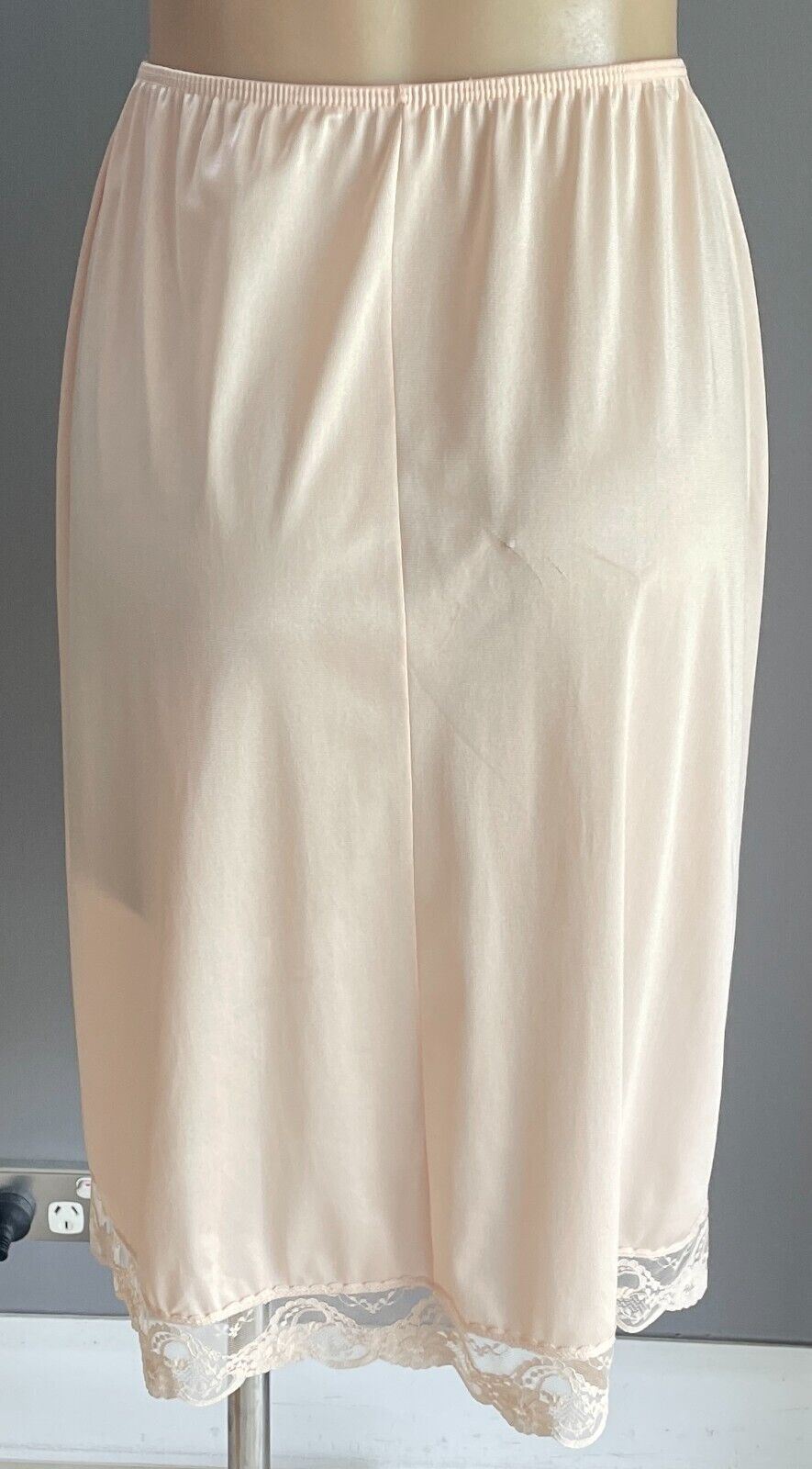KAYSER Half Slip Petticoat Beige Elastic Waist Anti-Static Nylon Lace Hem Sze 14