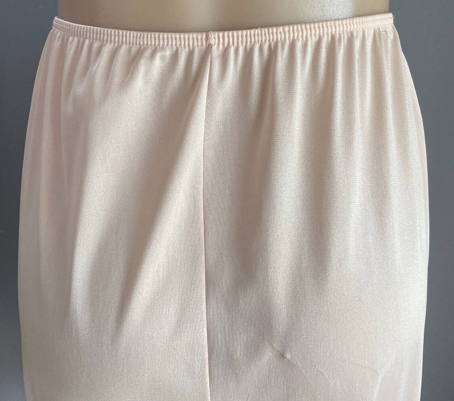 KAYSER Half Slip Petticoat Beige Elastic Waist Anti-Static Nylon Lace Hem Sze 14
