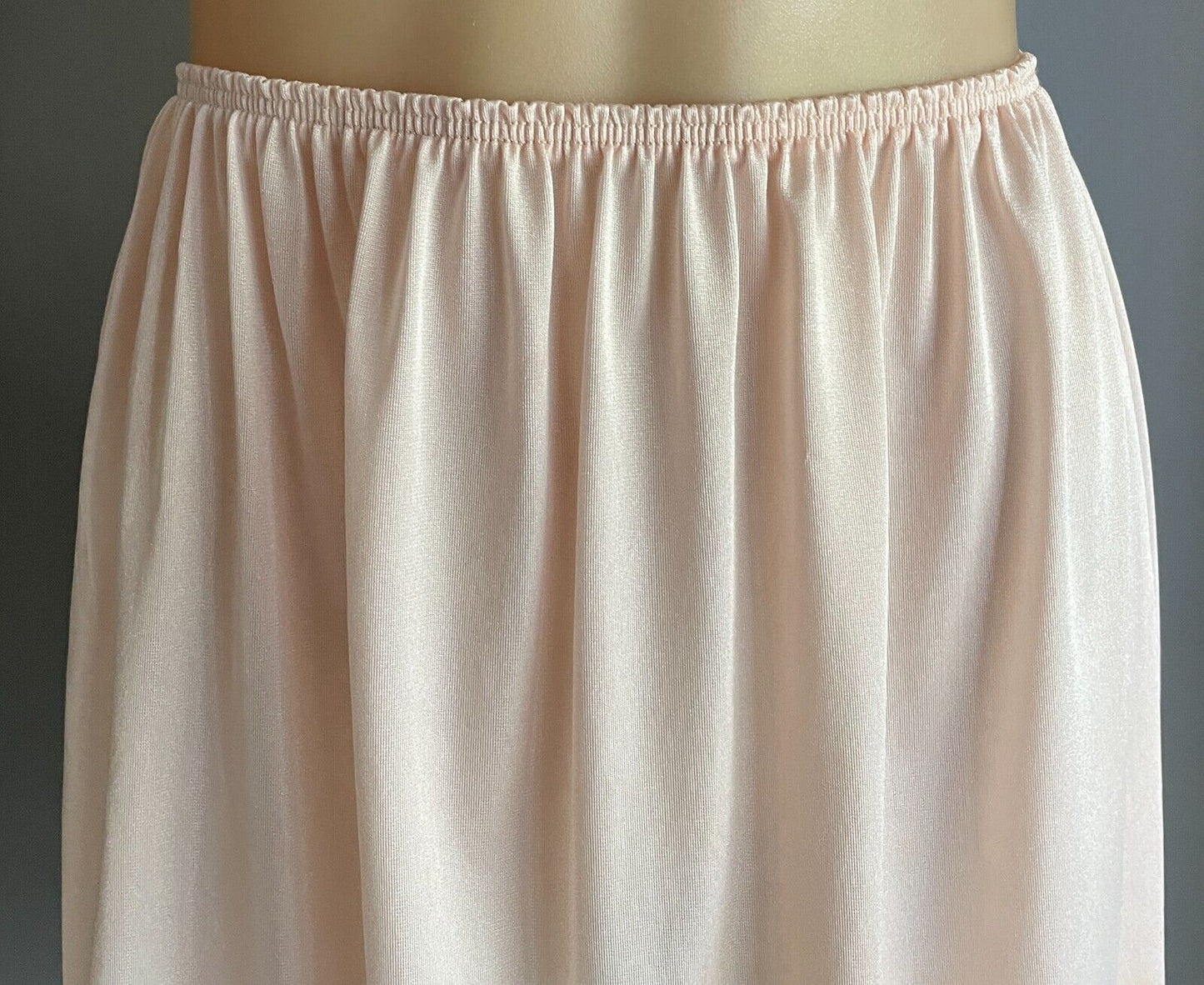 Half Slip Blush Pink 1/2 Petticoat Elastic Waist Lace Trim Hem Size 12