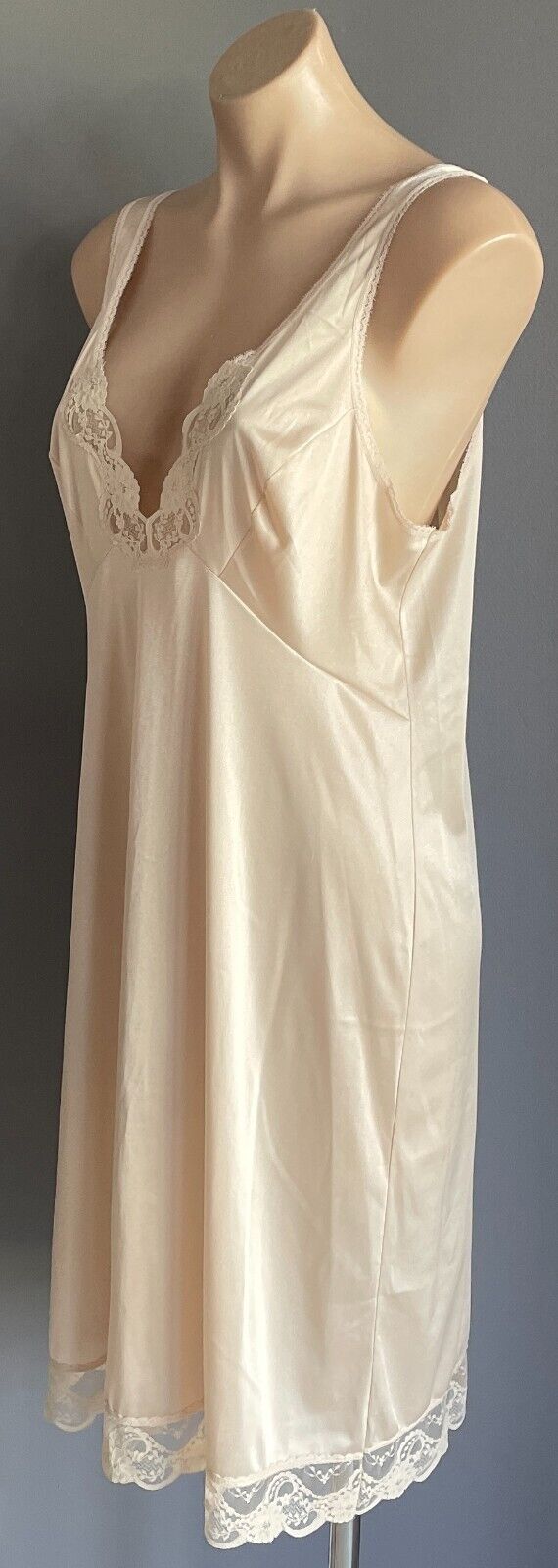 KAYSER Petticoat Nylon Full Slip Beige Lace Trim Anti Stat Ladies Sze 16 Vintage