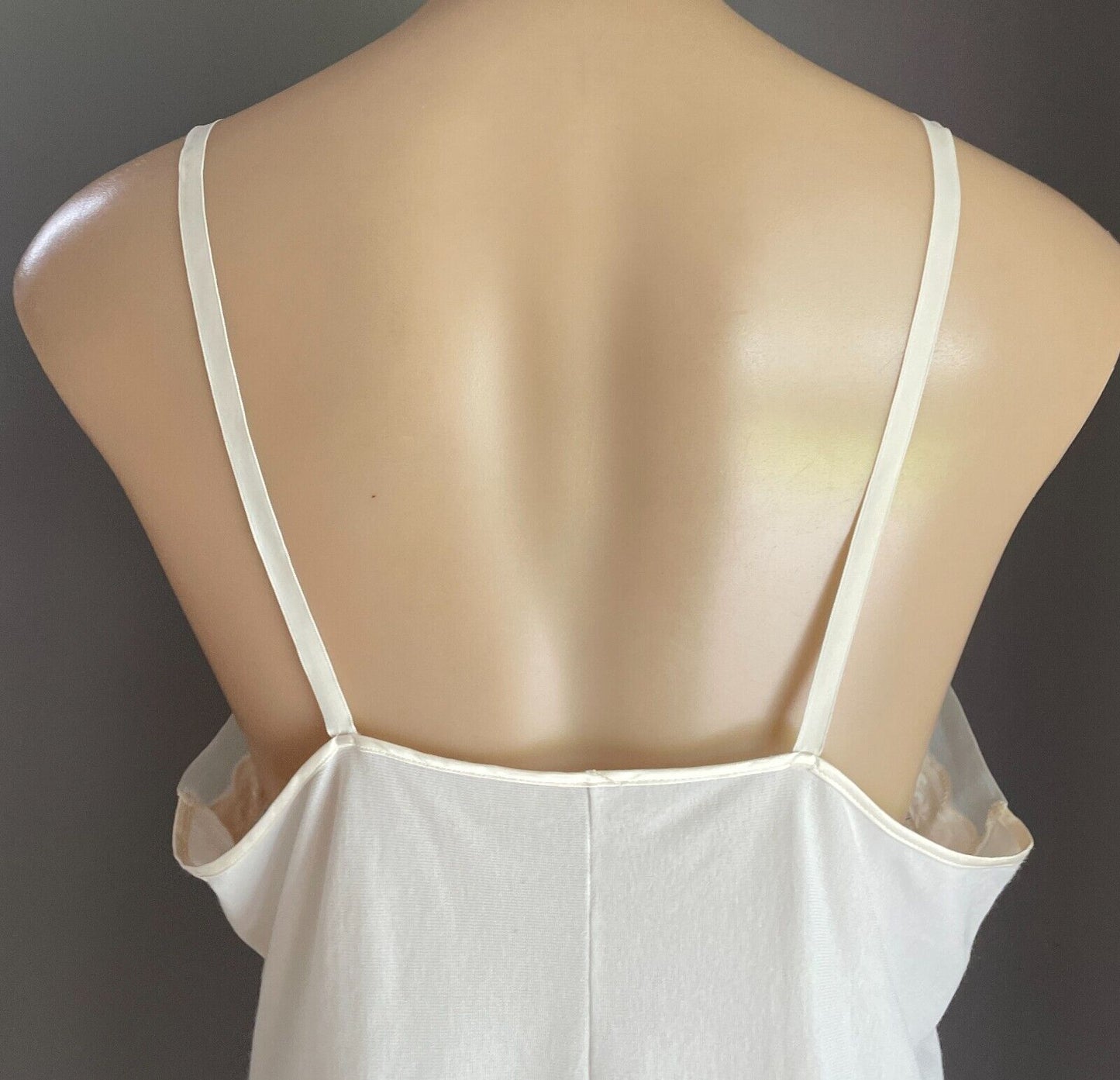 HANRO Petticoat Nylon White Lace Trim Full Slip Ladies Size 42 AU 14 Vintage