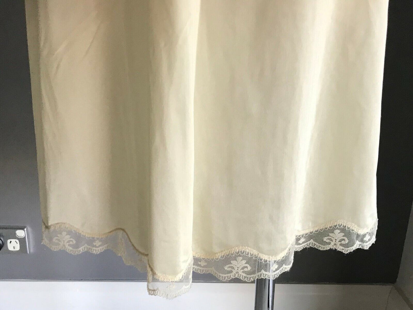 KAYSER Vintage Nylon Petticoat Full Slip Cream Lace Trim Size 12