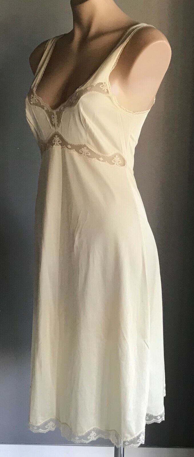 KAYSER Vintage Nylon Petticoat Full Slip Cream Lace Trim Size 12