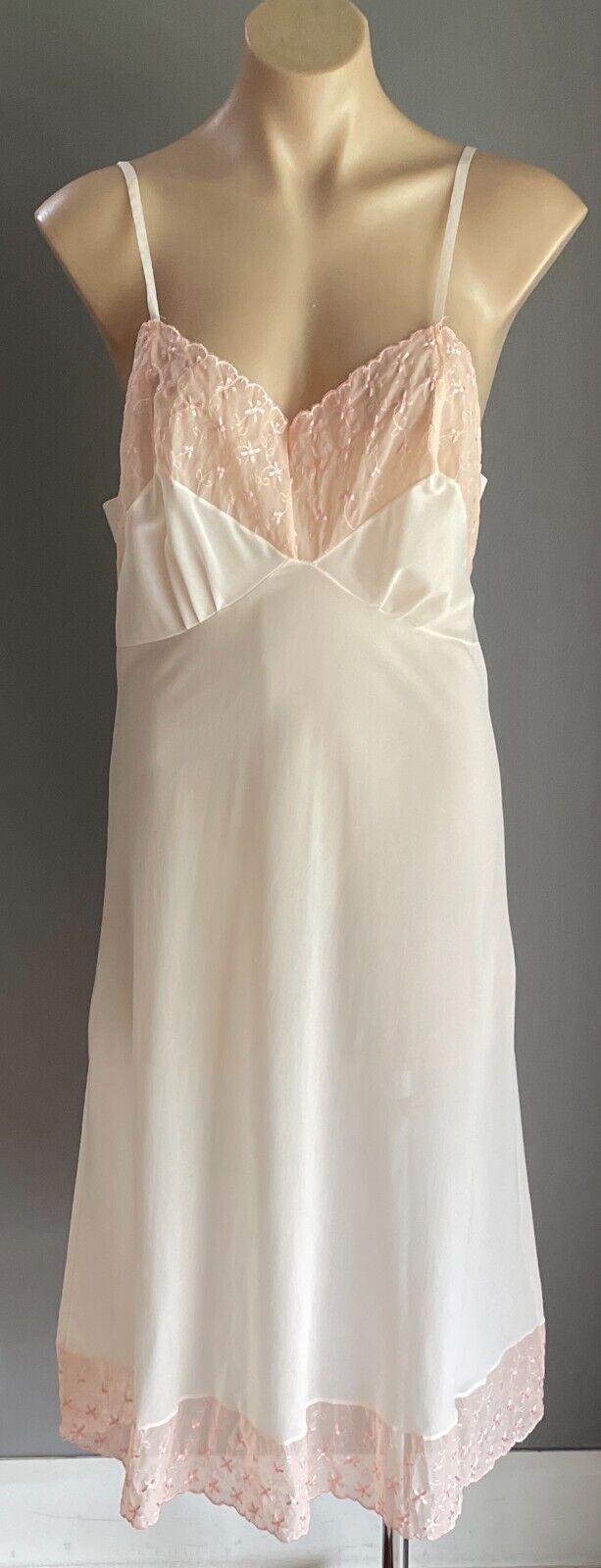 Vintage Petticoat Blush Pink Nylon Embroidered Neck and Hem Full Slip Size W 14