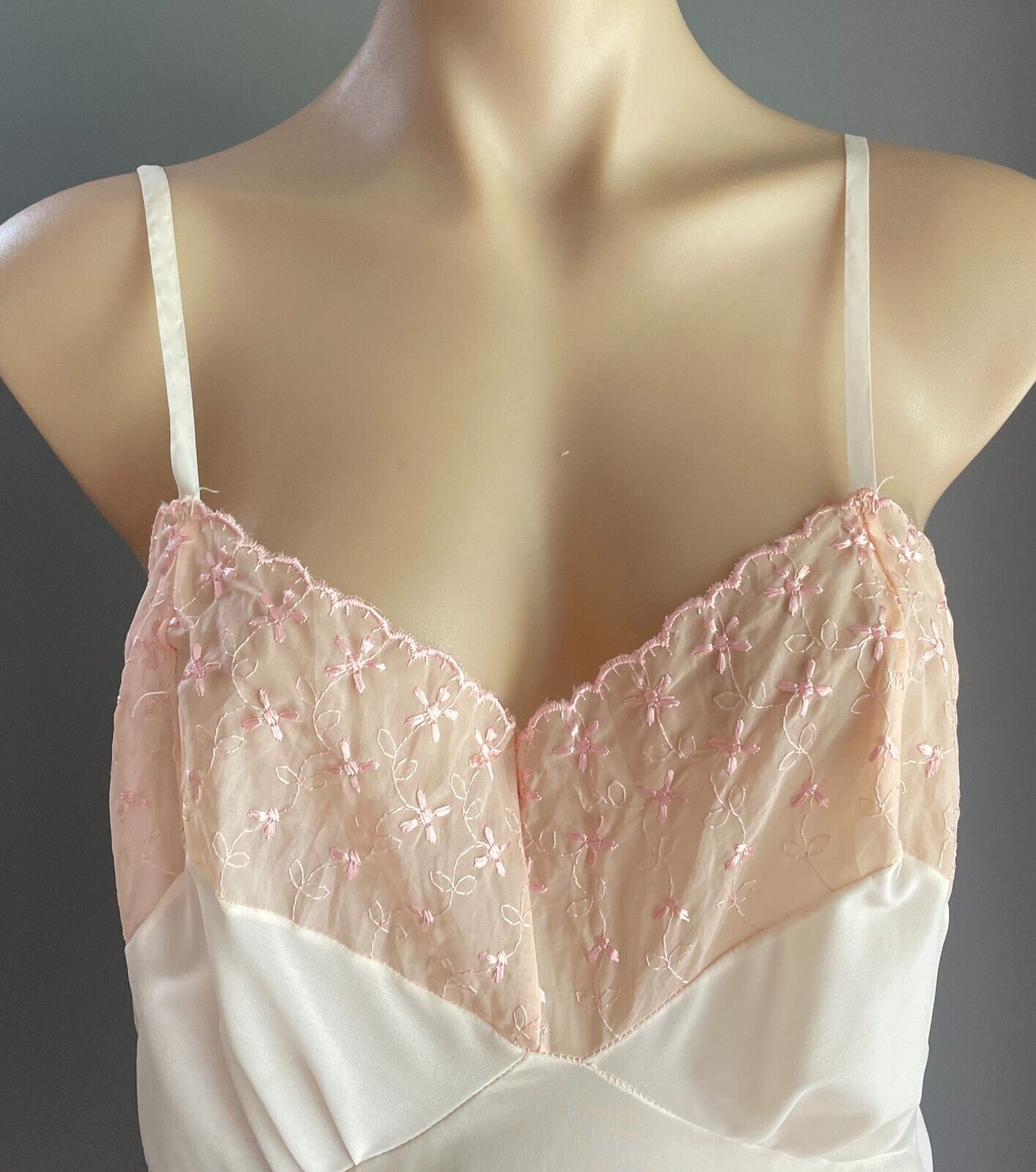 Vintage Petticoat Blush Pink Nylon Embroidered Neck and Hem Full Slip Size W 14