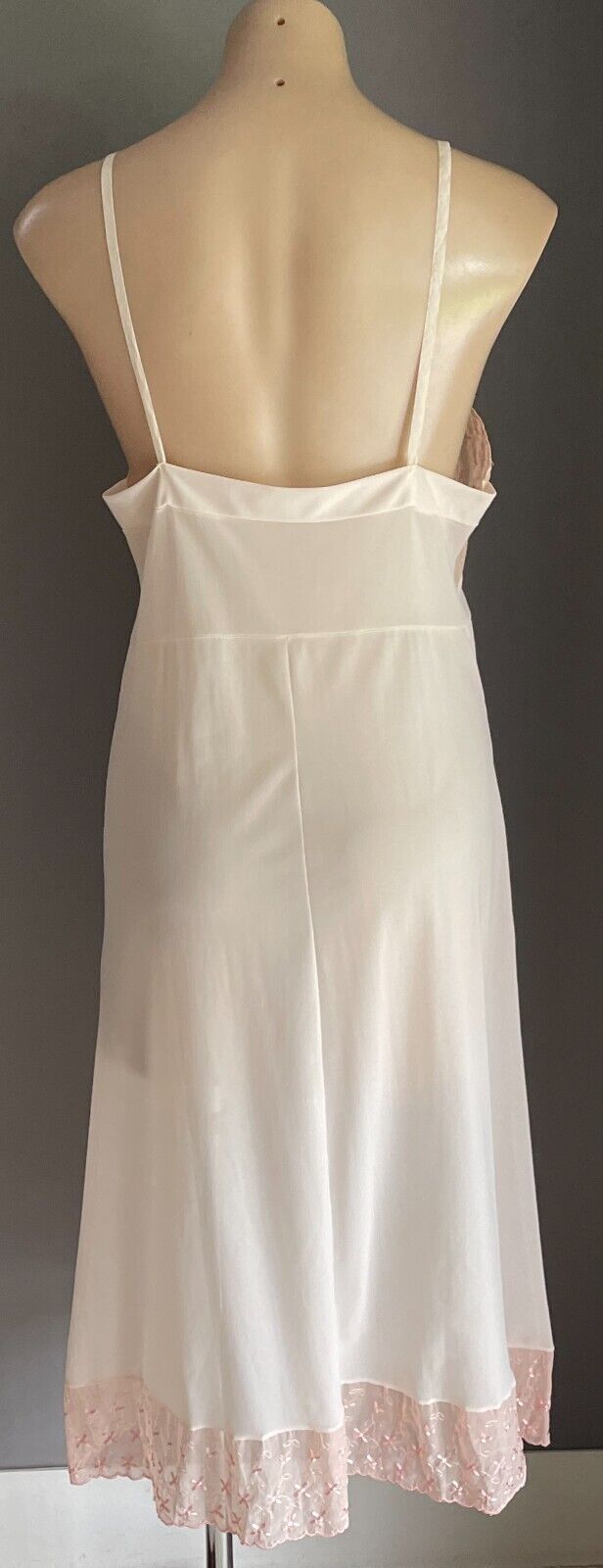 Vintage Petticoat Blush Pink Nylon Embroidered Neck and Hem Full Slip Size W 14