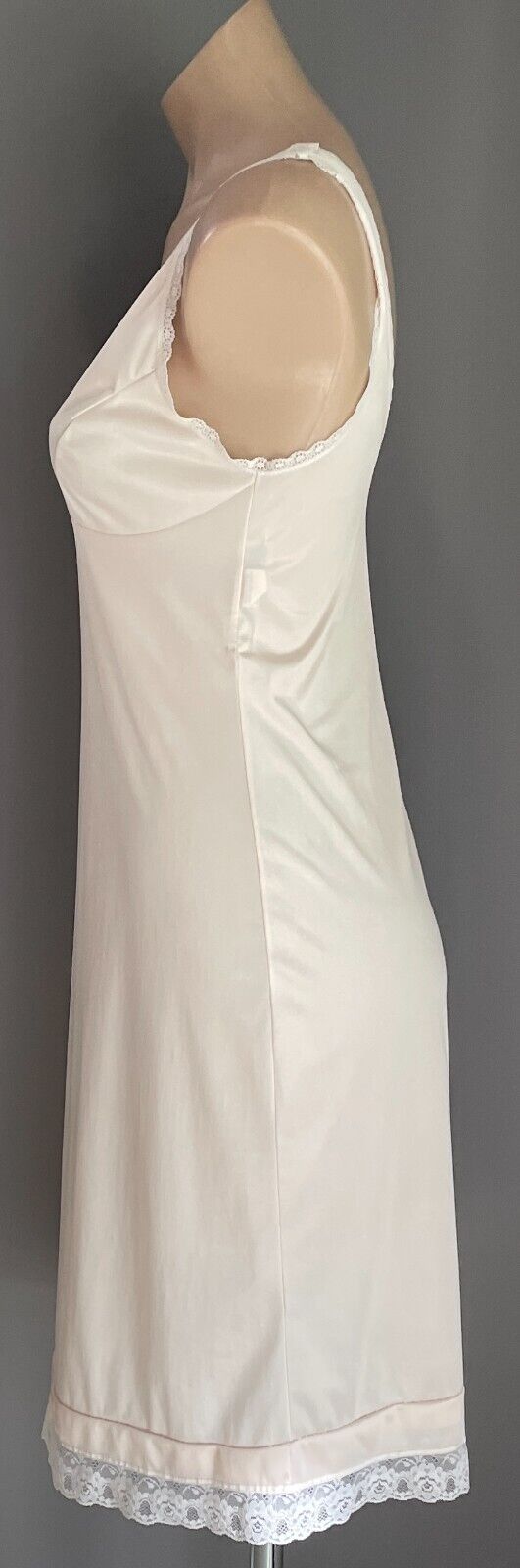 DIAMOND CUT Petticoat Champagne White Lace Trim Nylon Full Slip Size 12 Vintage