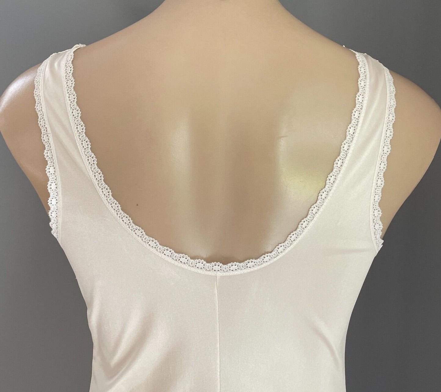 DIAMOND CUT Petticoat Champagne White Lace Trim Nylon Full Slip Size 12 Vintage
